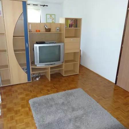 With A Parking Space Sabunike, Zadar - 13150 * Nin