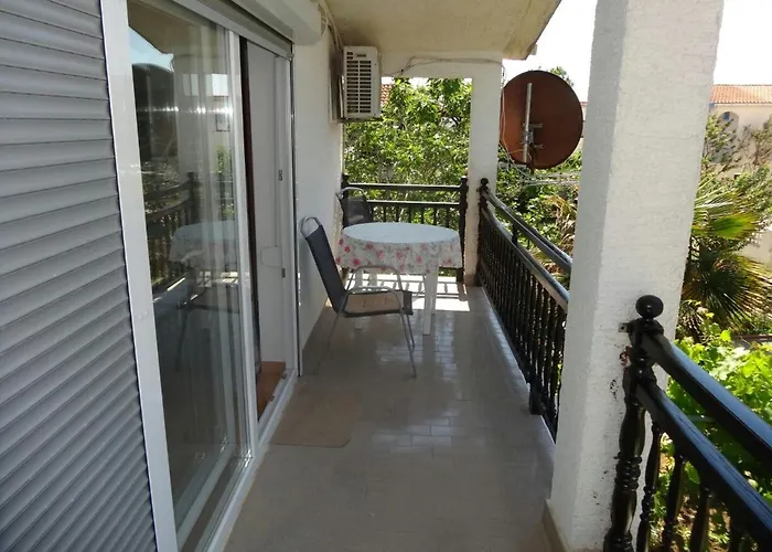 With A Parking Space Sabunike, Zadar - 13150 * Nin